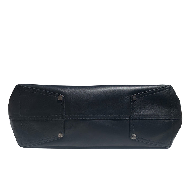 MACKENZIE83 CMACK TOTE HORWEEN VEGETABLE TANNED LEATHER BLACK GRAVEL BOTTOM VIEW