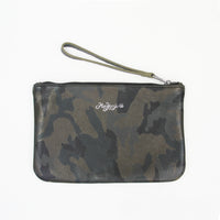 MACKENZIE83 DMACK OLIVE CAMO PRINTED AMERICAN LEATHER CLUTCH BACK VIEW
